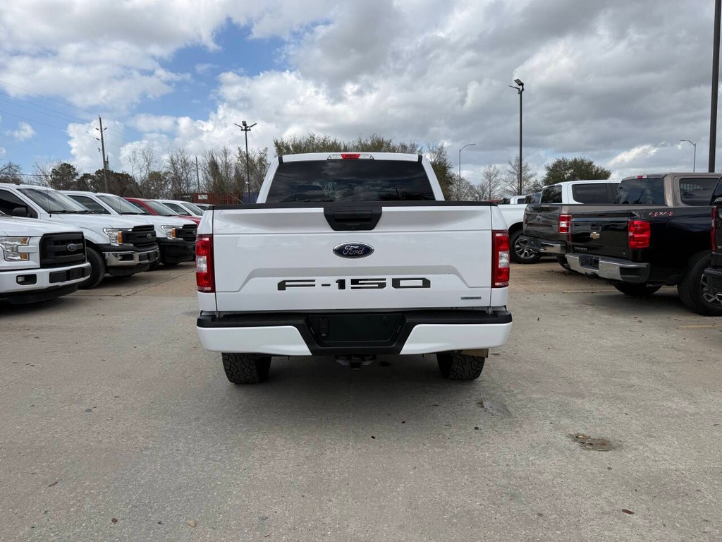 Ford F-150 Vehicle Full-screen Gallery Image 37