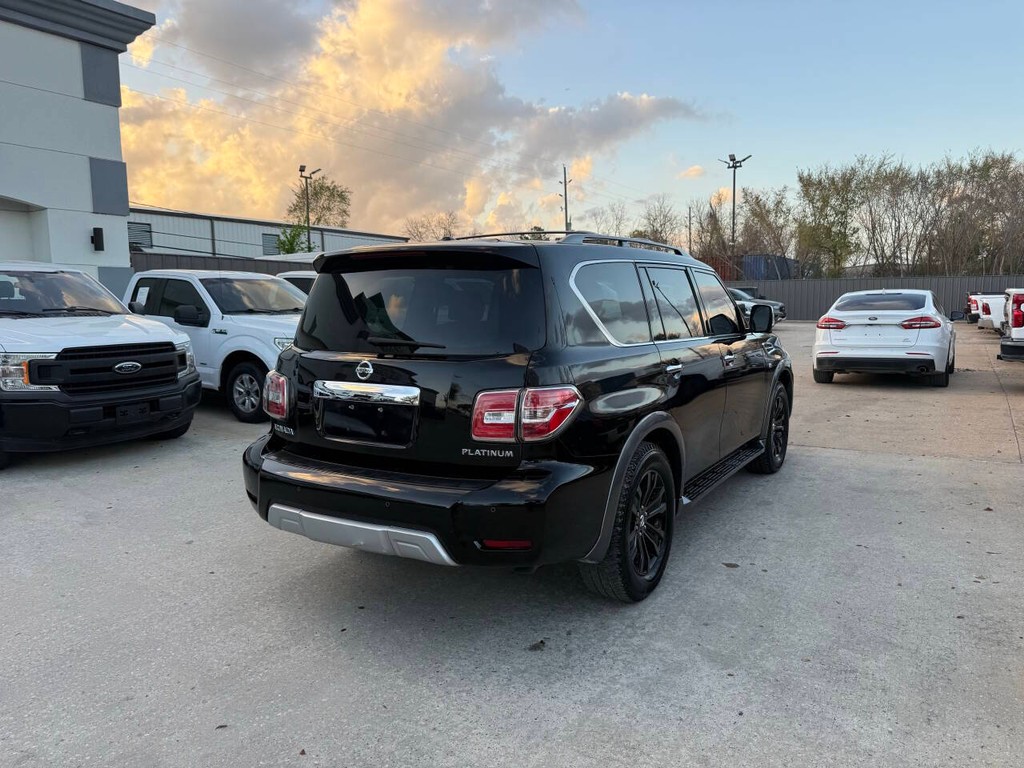 Nissan Armada Vehicle Full-screen Gallery Image 05