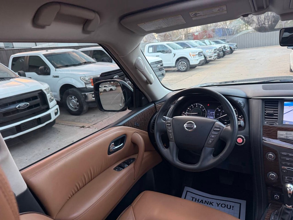 Nissan Armada Vehicle Full-screen Gallery Image 21