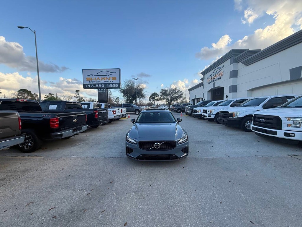 Volvo S60 Recharge Vehicle Full-screen Gallery Image 40