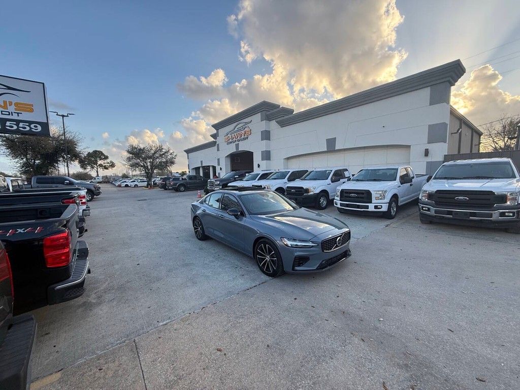 Volvo S60 Recharge Vehicle Full-screen Gallery Image 46