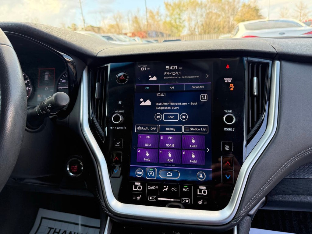 Subaru Outback Vehicle Full-screen Gallery Image 22