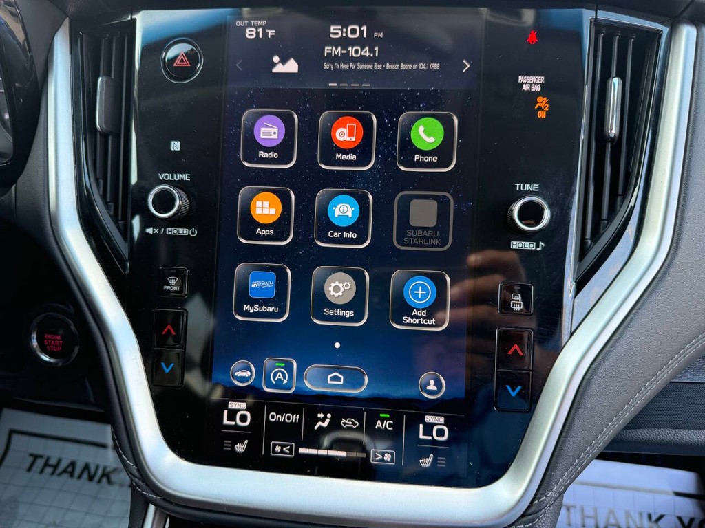 Subaru Outback Vehicle Full-screen Gallery Image 23