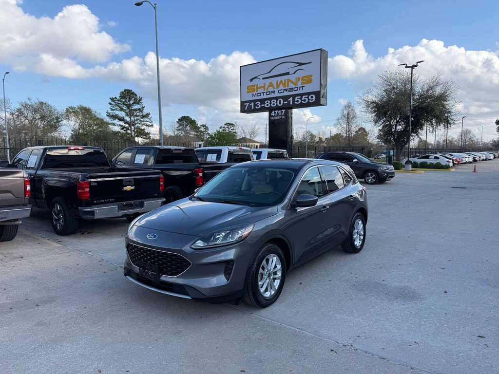 Ford Escape Vehicle Full-screen Gallery Image 03