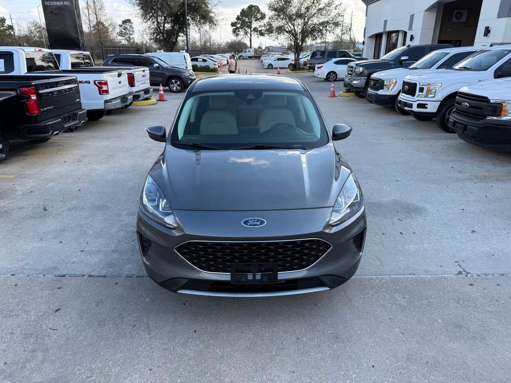 Ford Escape Vehicle Full-screen Gallery Image 38