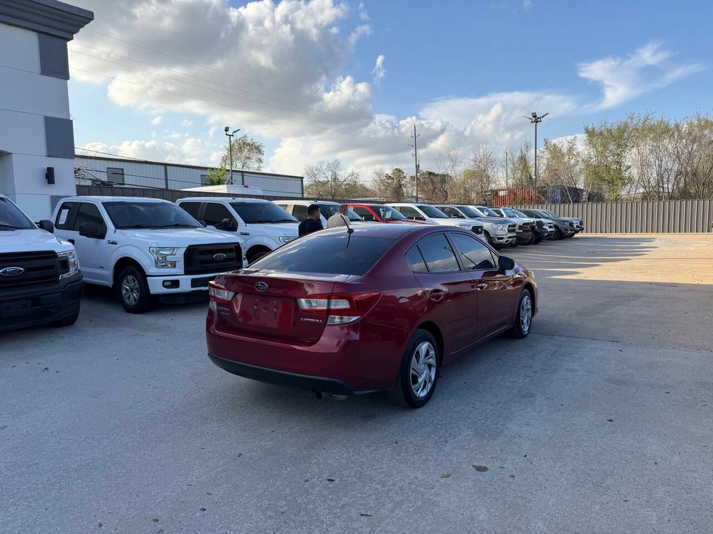 Subaru Impreza Vehicle Full-screen Gallery Image 05