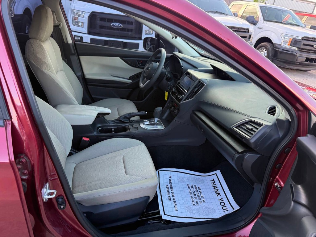 Subaru Impreza Vehicle Full-screen Gallery Image 10