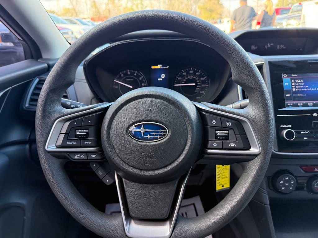 Subaru Impreza Vehicle Full-screen Gallery Image 23