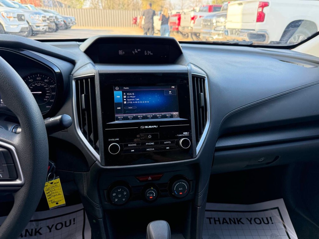 Subaru Impreza Vehicle Full-screen Gallery Image 24