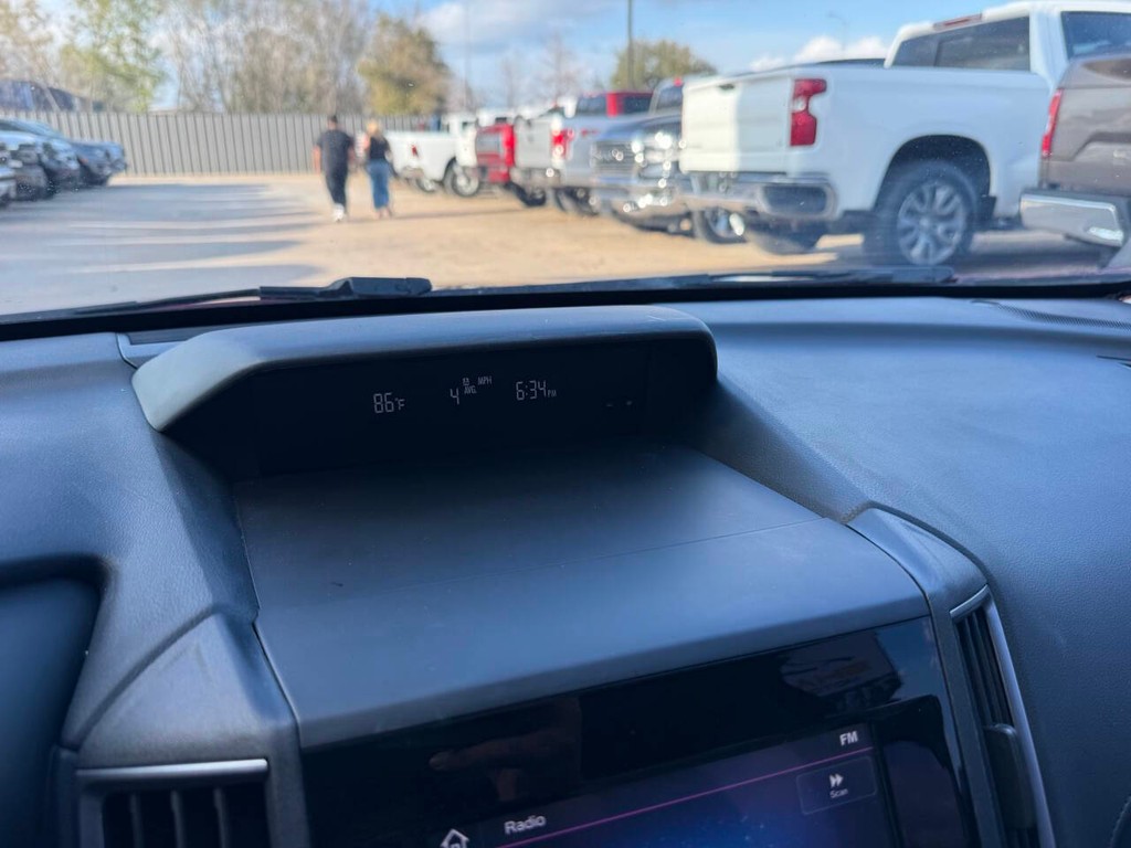 Subaru Impreza Vehicle Full-screen Gallery Image 25