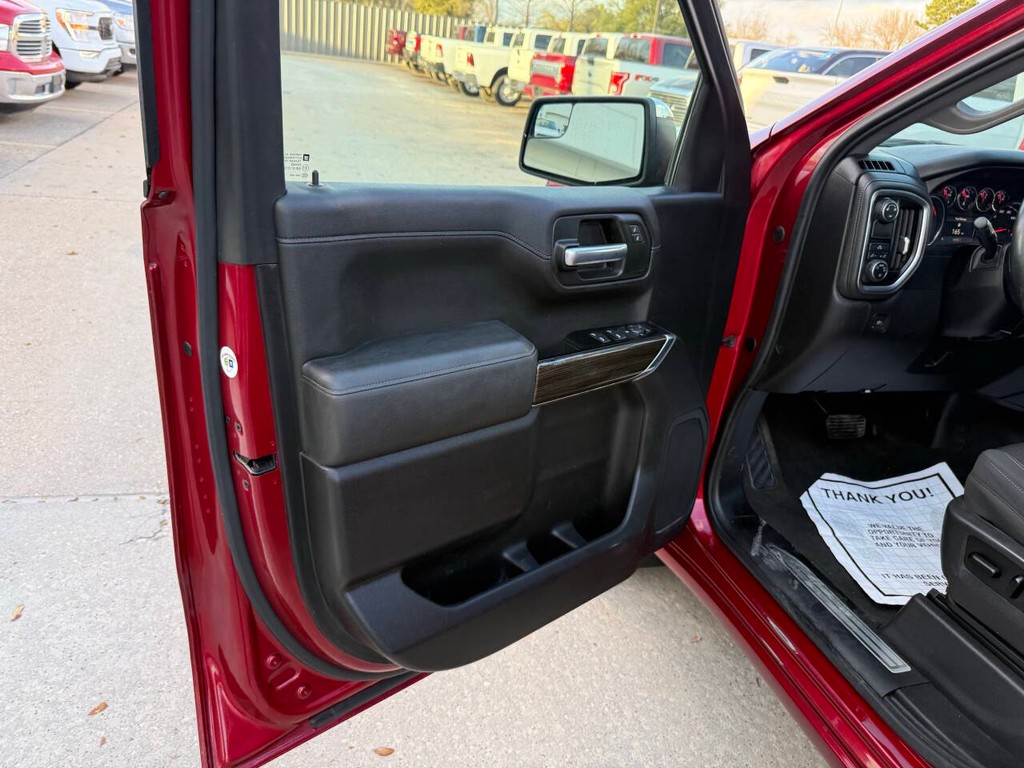 Chevrolet Silverado 1500 Vehicle Full-screen Gallery Image 08