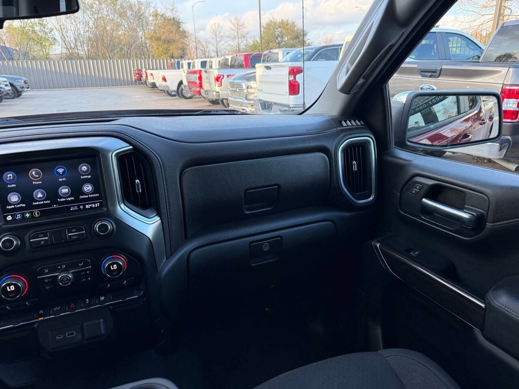 Chevrolet Silverado 1500 Vehicle Full-screen Gallery Image 20