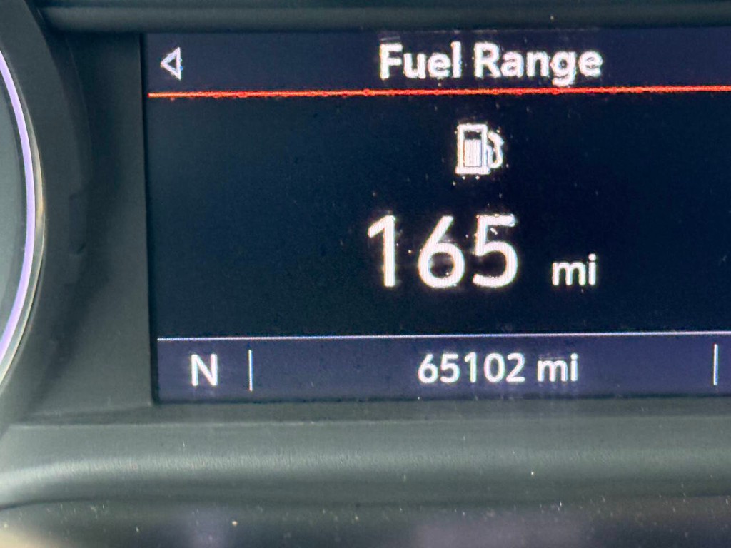 Chevrolet Silverado 1500 Vehicle Full-screen Gallery Image 31