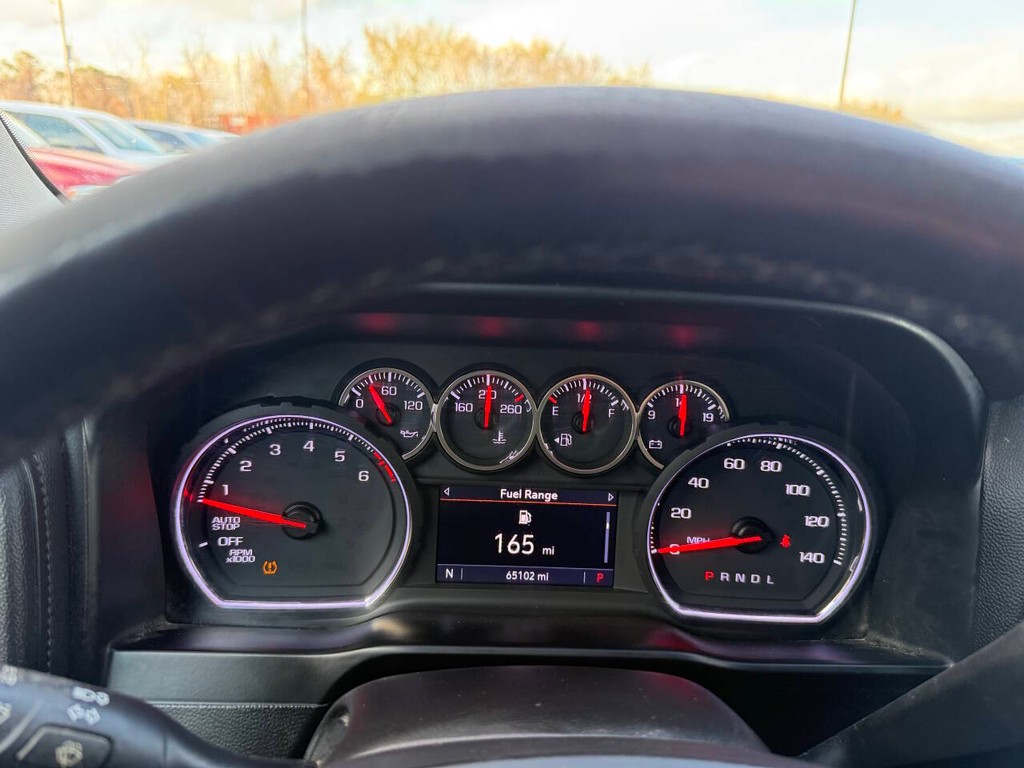 Chevrolet Silverado 1500 Vehicle Full-screen Gallery Image 32