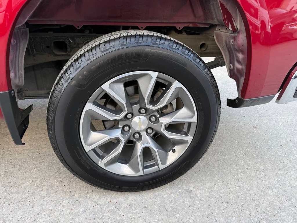 Chevrolet Silverado 1500 Vehicle Full-screen Gallery Image 37