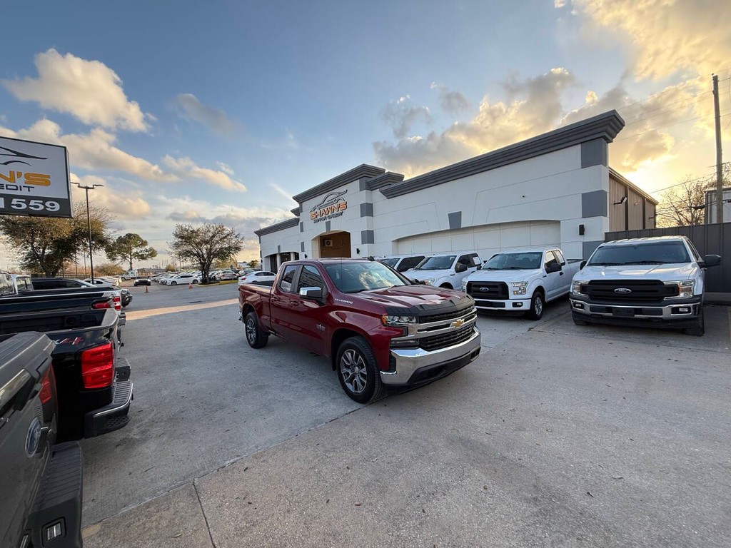 Chevrolet Silverado 1500 Vehicle Full-screen Gallery Image 45