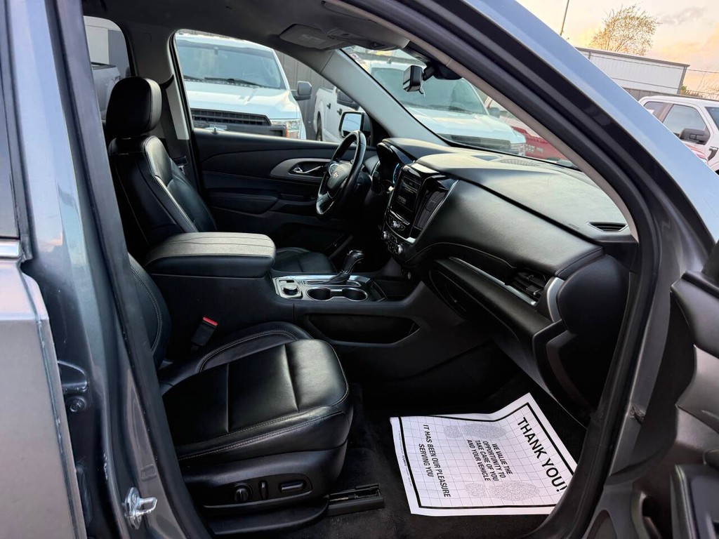 Chevrolet Traverse Vehicle Full-screen Gallery Image 10