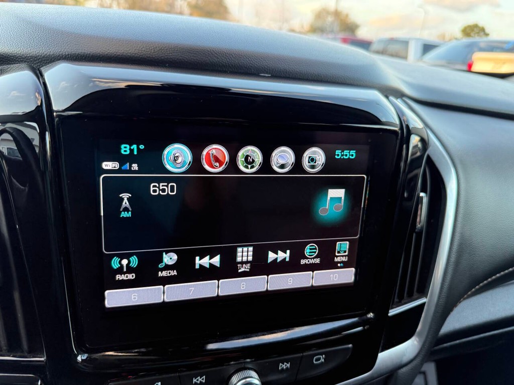 Chevrolet Traverse Vehicle Full-screen Gallery Image 27