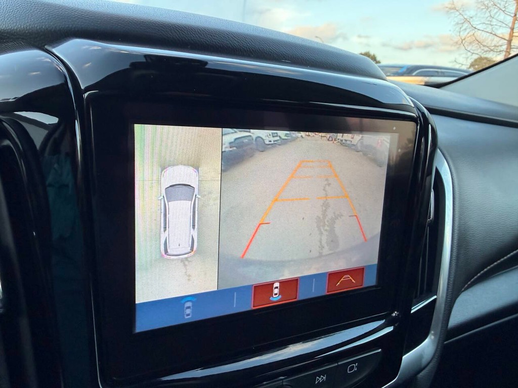 Chevrolet Traverse Vehicle Full-screen Gallery Image 29