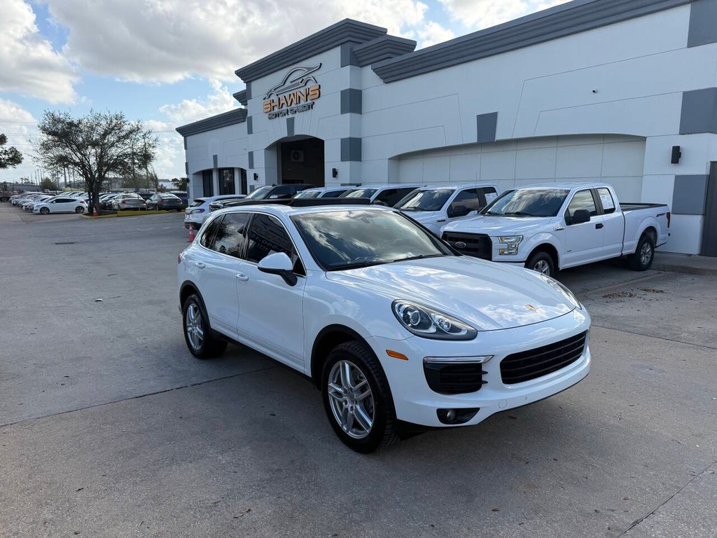 Porsche Cayenne Vehicle Full-screen Gallery Image 43