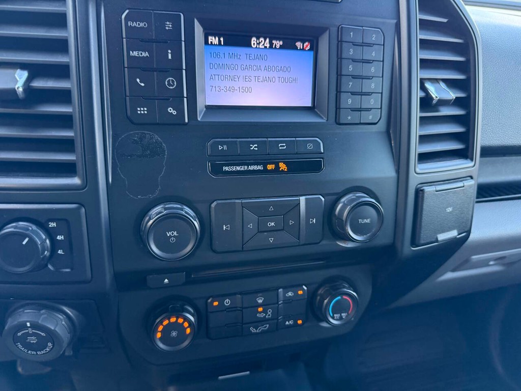 Ford F-150 Vehicle Full-screen Gallery Image 27