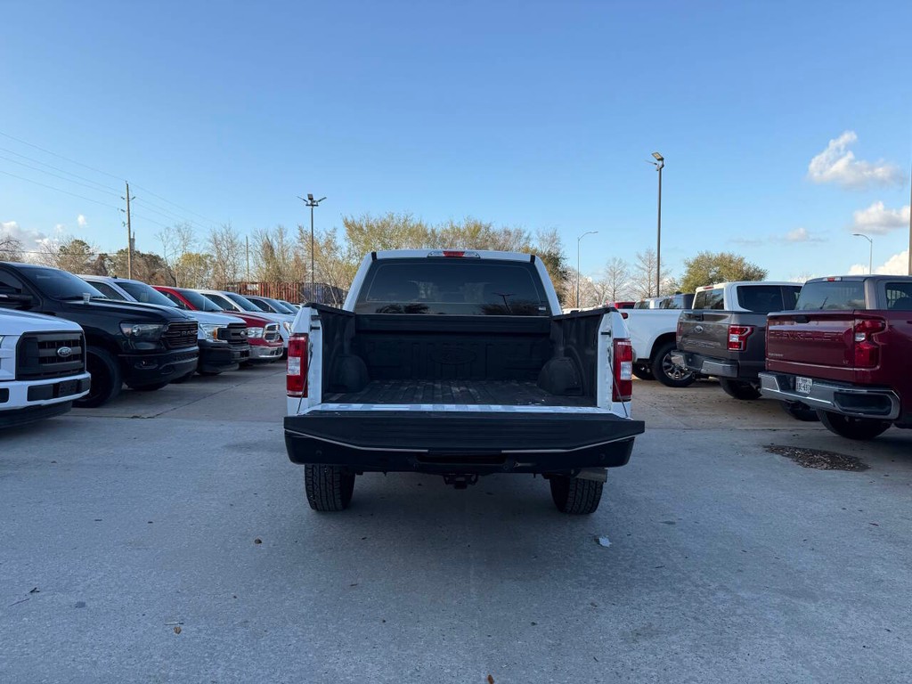 Ford F-150 Vehicle Full-screen Gallery Image 38