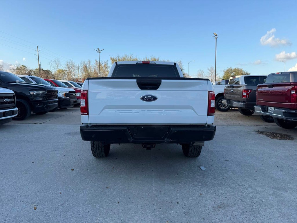 Ford F-150 Vehicle Full-screen Gallery Image 39