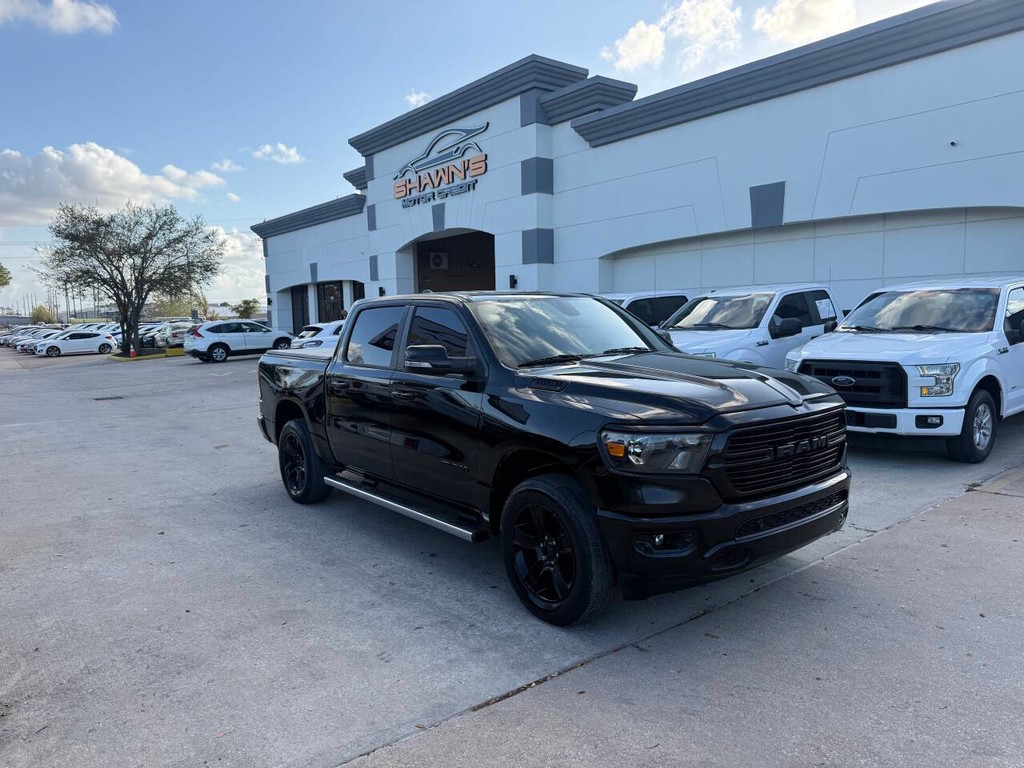 Ram 1500 Vehicle Full-screen Gallery Image 02