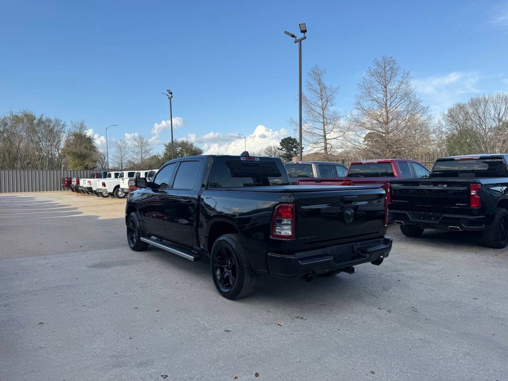 Ram 1500 Vehicle Full-screen Gallery Image 04