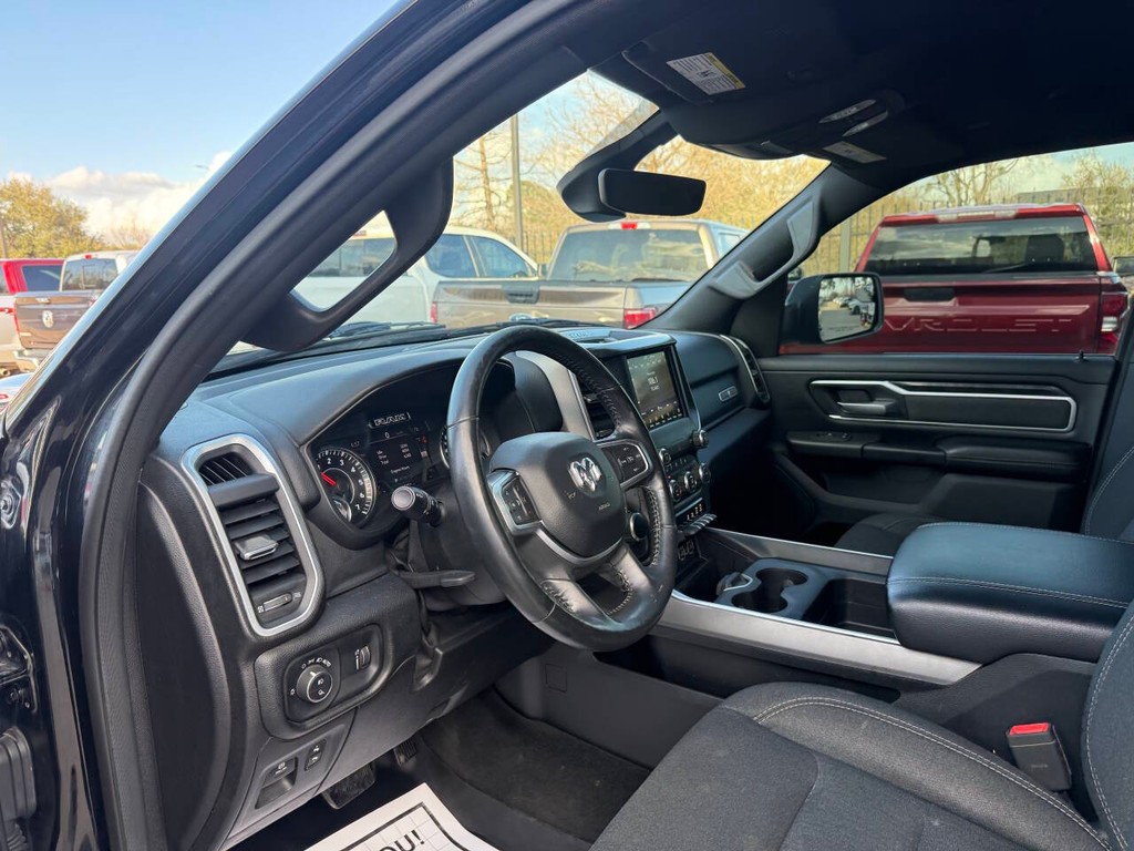 Ram 1500 Vehicle Full-screen Gallery Image 06