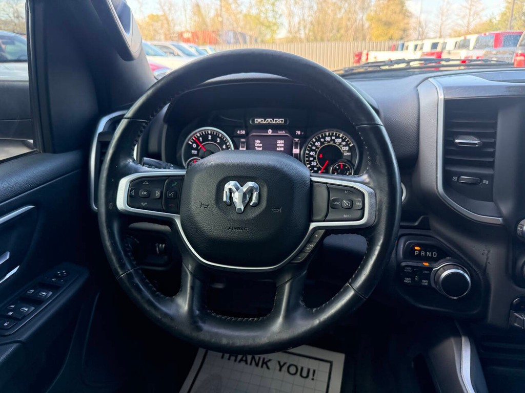 Ram 1500 Vehicle Full-screen Gallery Image 22