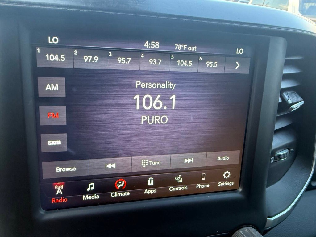 Ram 1500 Vehicle Full-screen Gallery Image 25