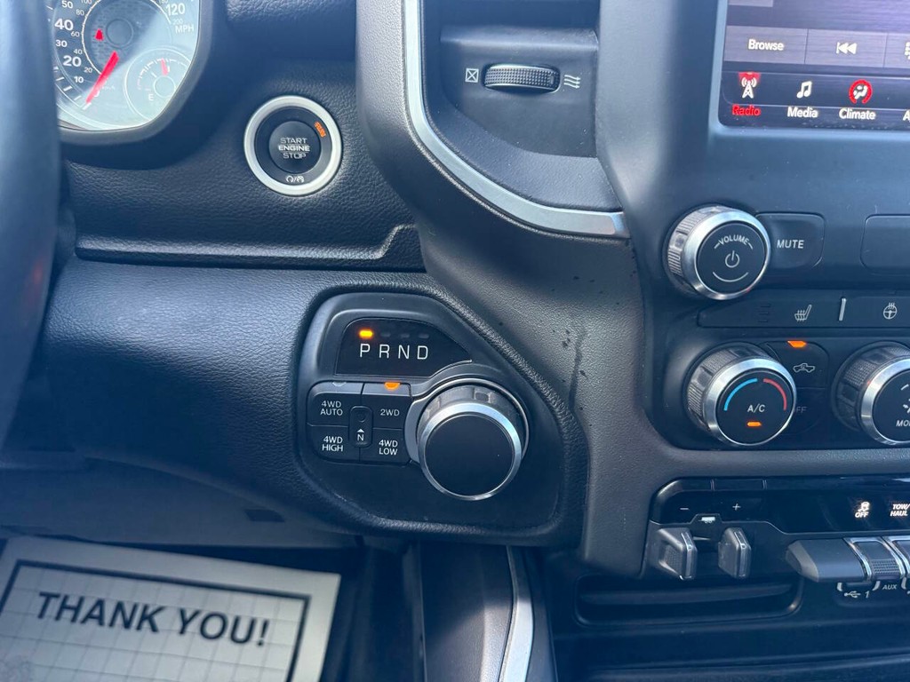 Ram 1500 Vehicle Full-screen Gallery Image 28