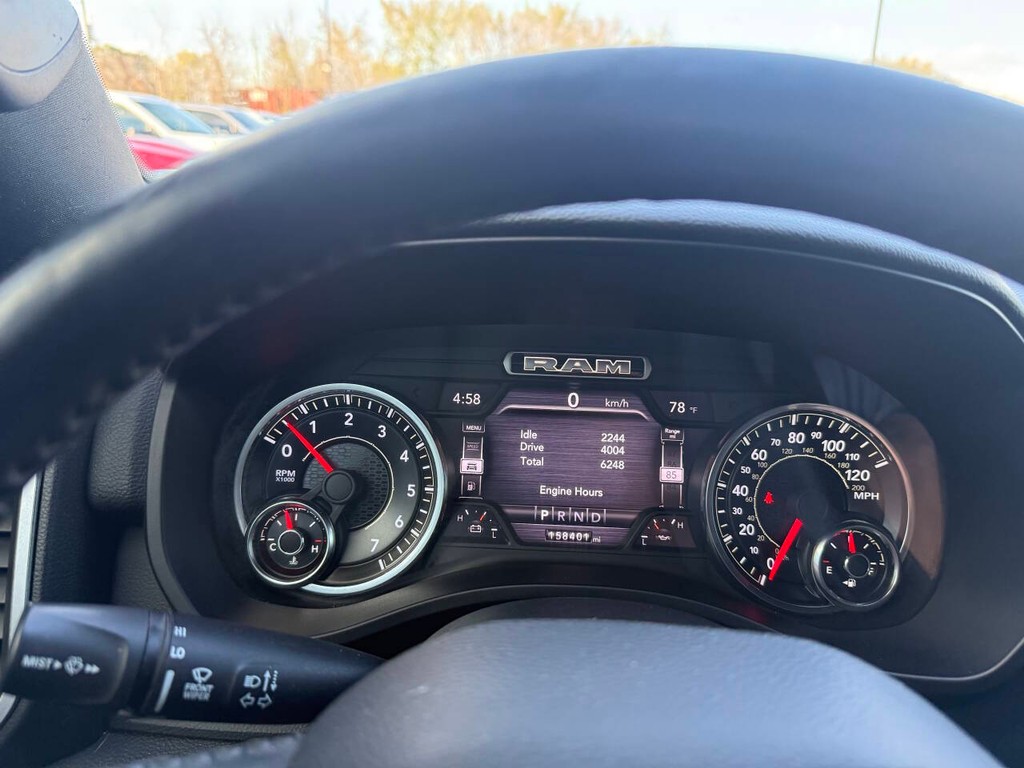 Ram 1500 Vehicle Full-screen Gallery Image 31