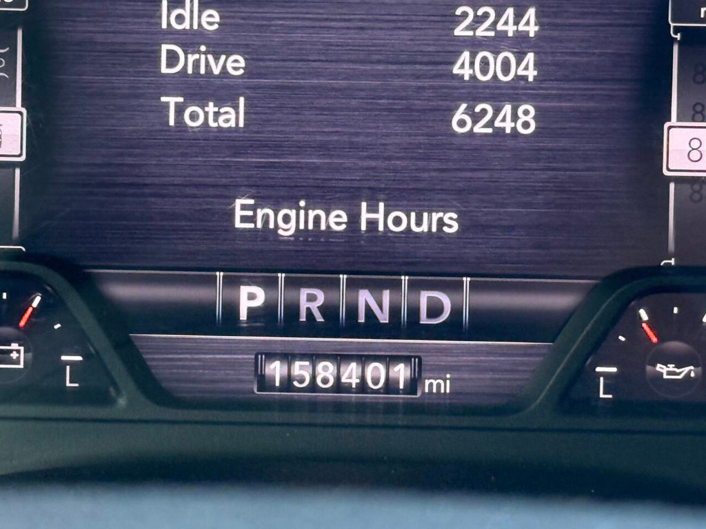 Ram 1500 Vehicle Full-screen Gallery Image 32