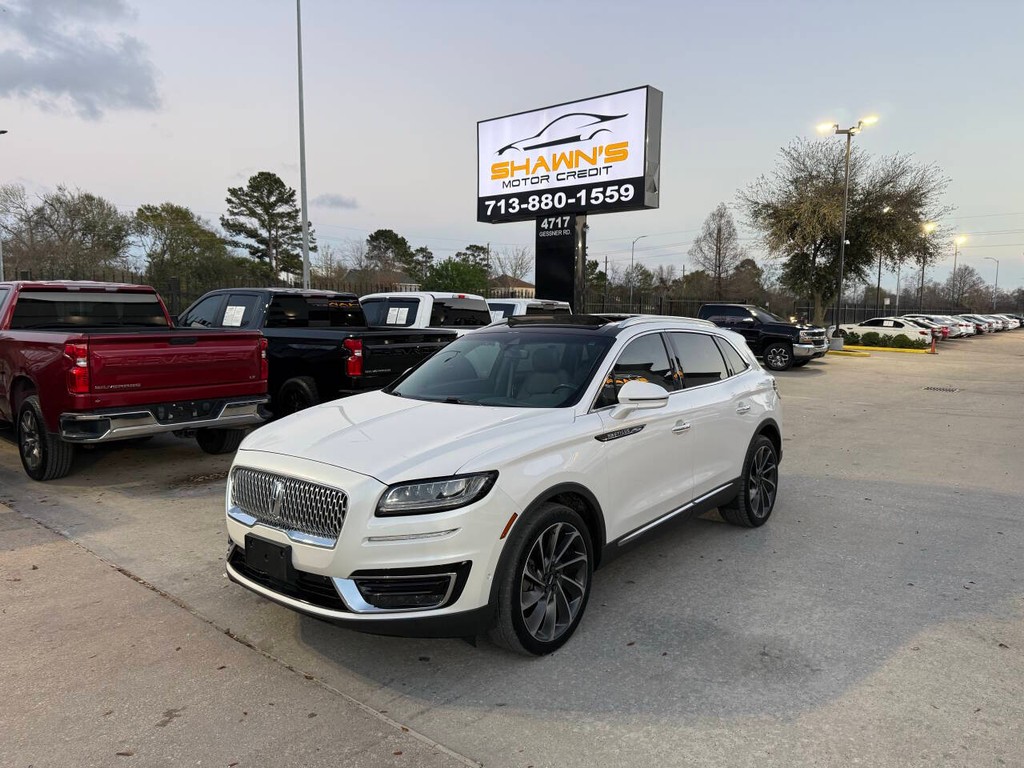 Lincoln Nautilus Vehicle Full-screen Gallery Image 03
