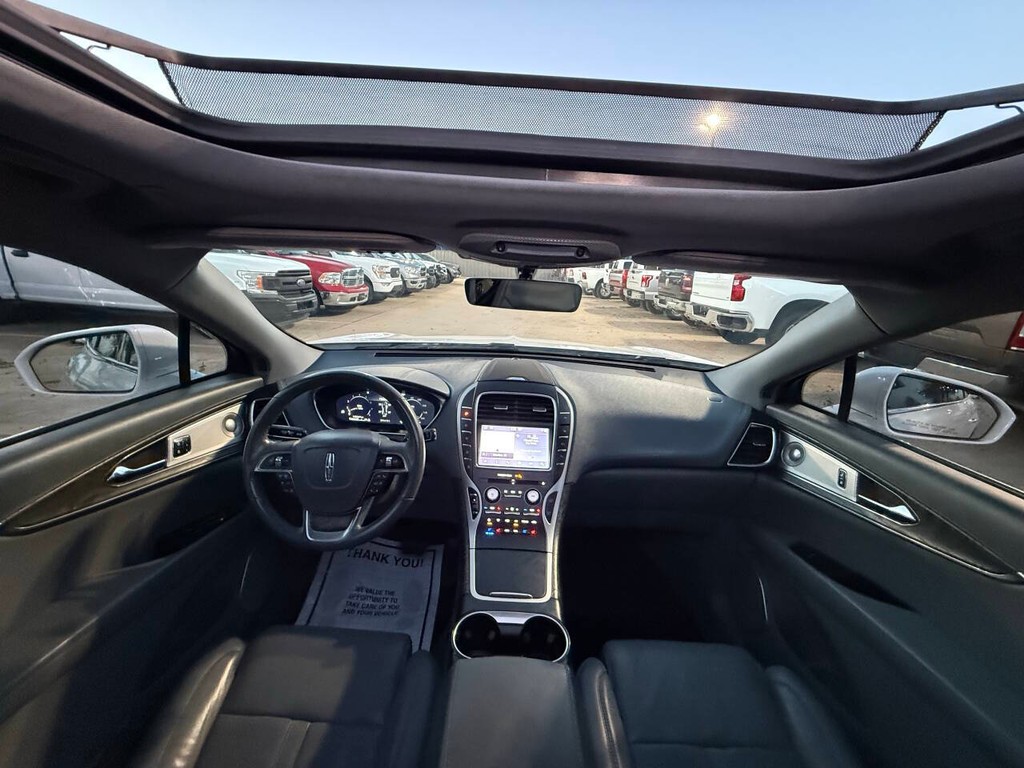 Lincoln Nautilus Vehicle Full-screen Gallery Image 18