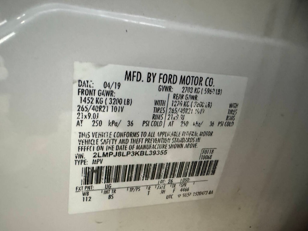 Lincoln Nautilus Vehicle Full-screen Gallery Image 34