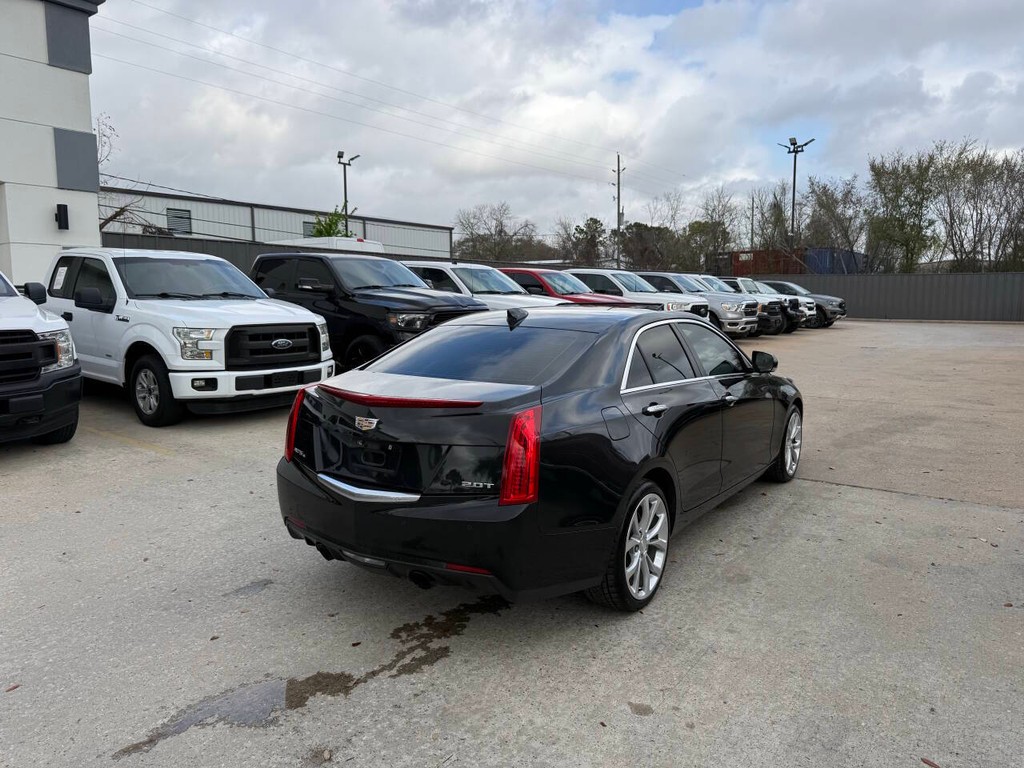 Cadillac ATS Sedan Vehicle Full-screen Gallery Image 06