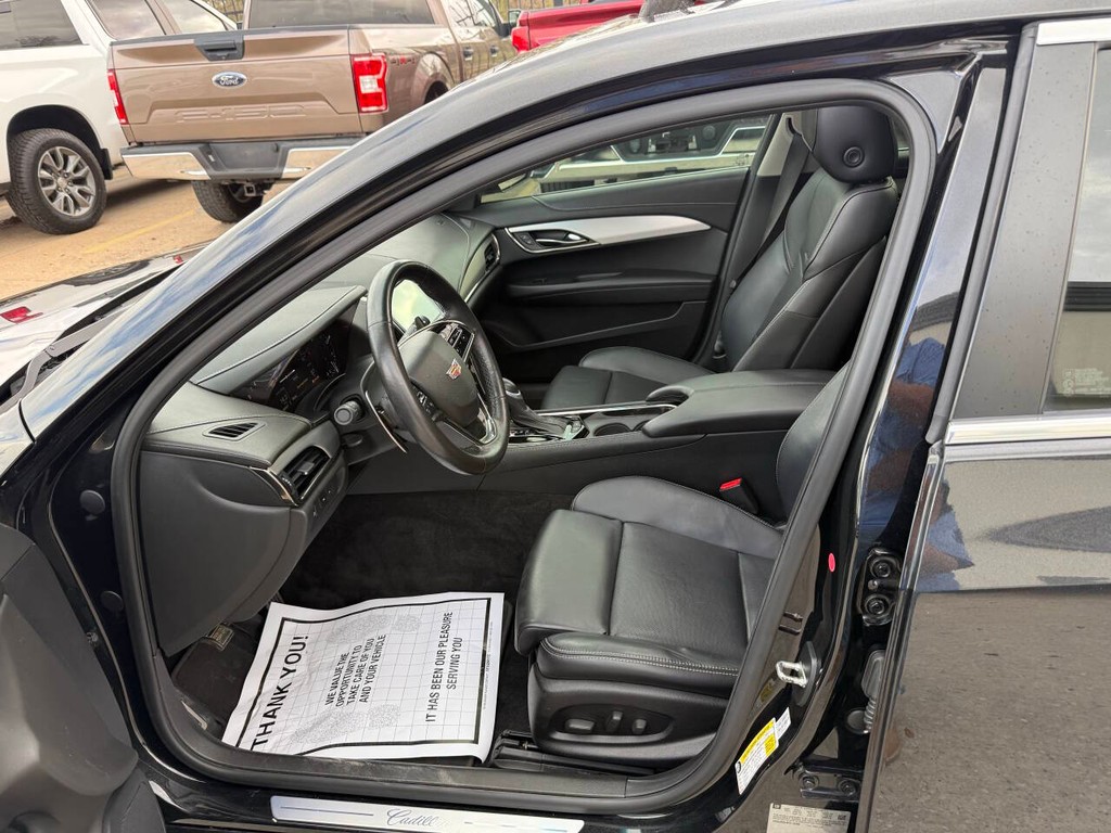 Cadillac ATS Sedan Vehicle Full-screen Gallery Image 08