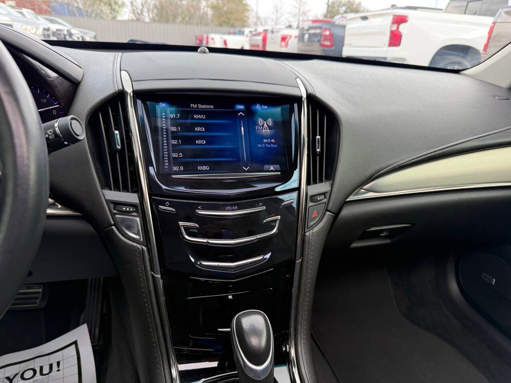Cadillac ATS Sedan Vehicle Full-screen Gallery Image 26