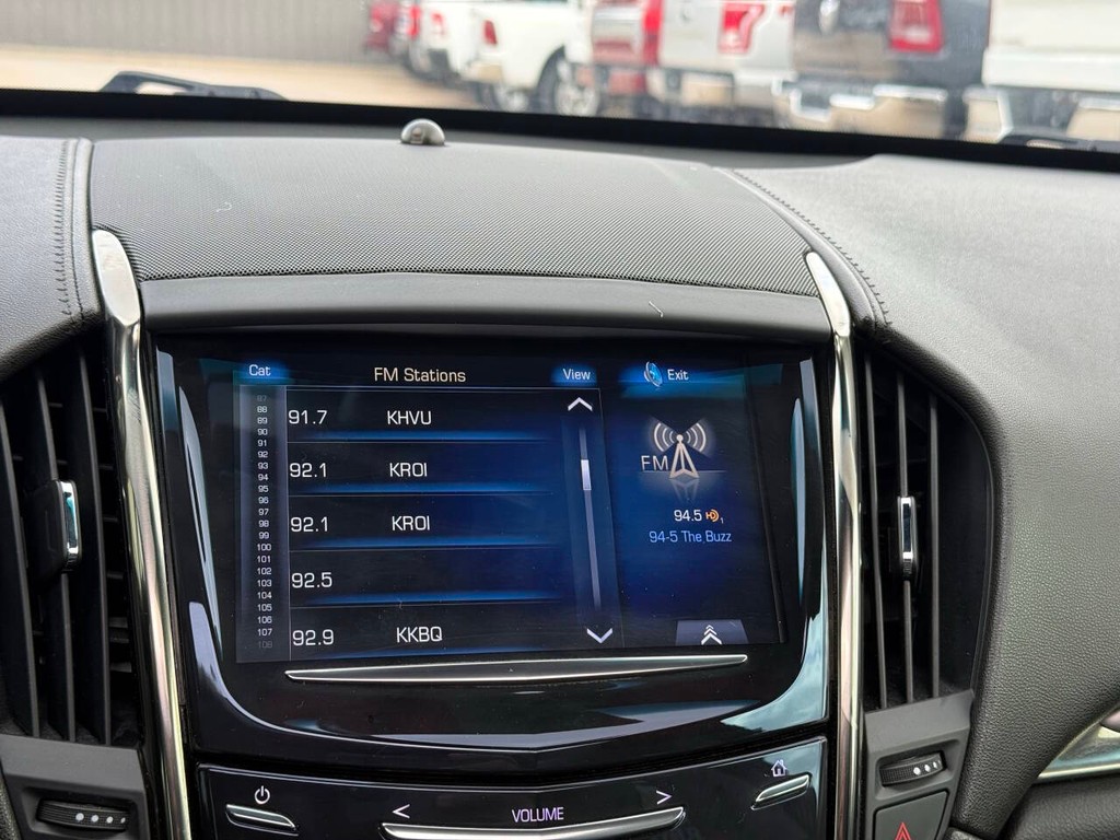 Cadillac ATS Sedan Vehicle Full-screen Gallery Image 29