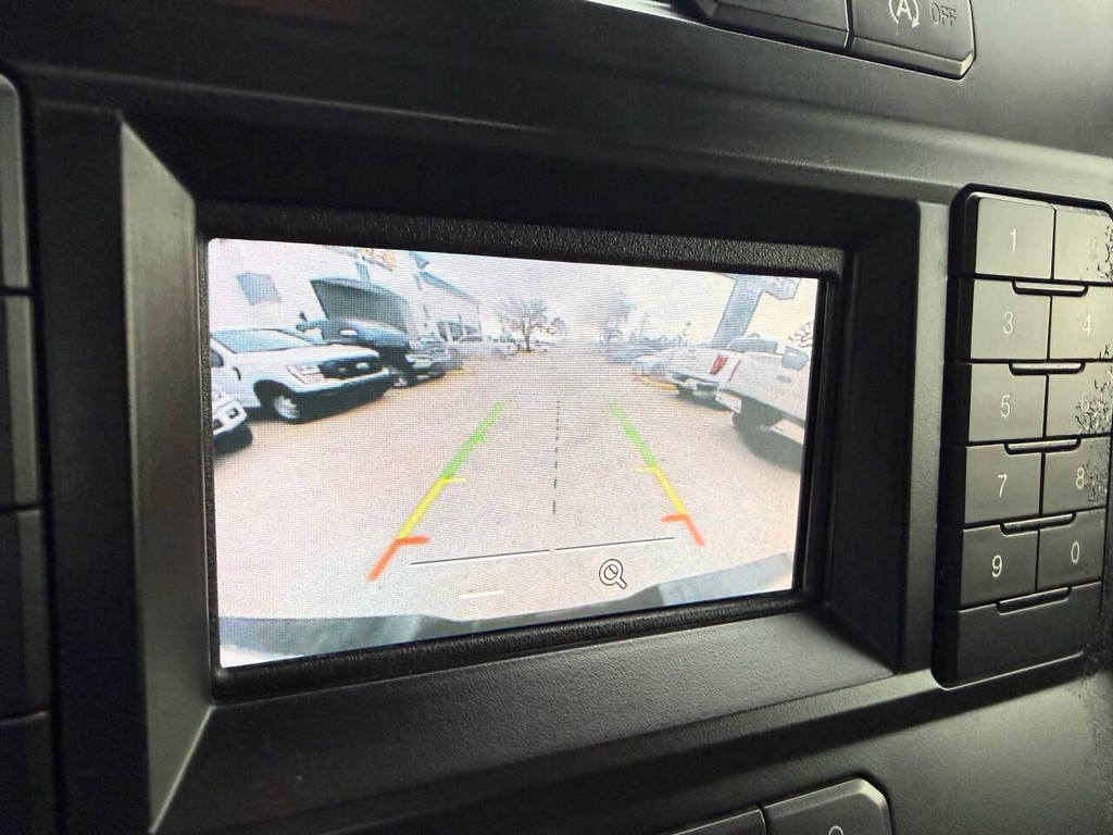 Ford F-150 Vehicle Full-screen Gallery Image 19