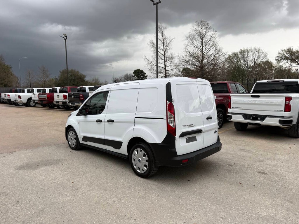 Ford Transit Connect Van Vehicle Full-screen Gallery Image 04