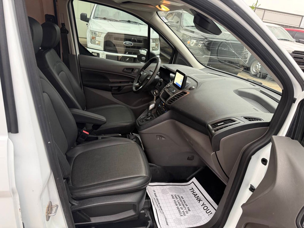 Ford Transit Connect Van Vehicle Full-screen Gallery Image 10