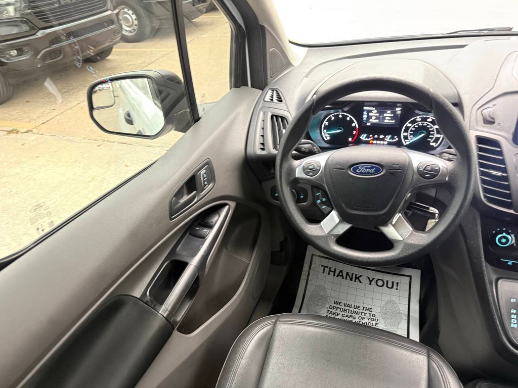 Ford Transit Connect Van Vehicle Full-screen Gallery Image 14