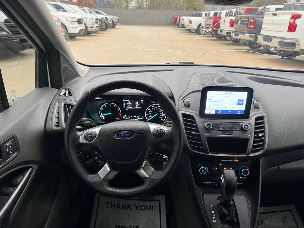 Ford Transit Connect Van Vehicle Full-screen Gallery Image 16