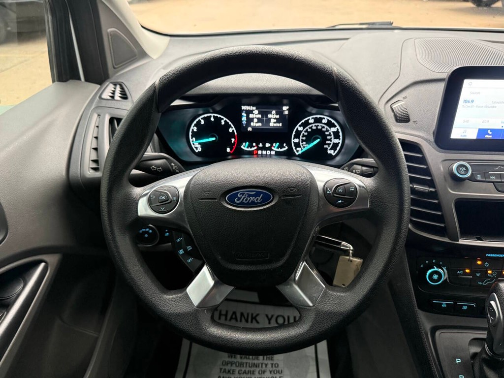 Ford Transit Connect Van Vehicle Full-screen Gallery Image 17