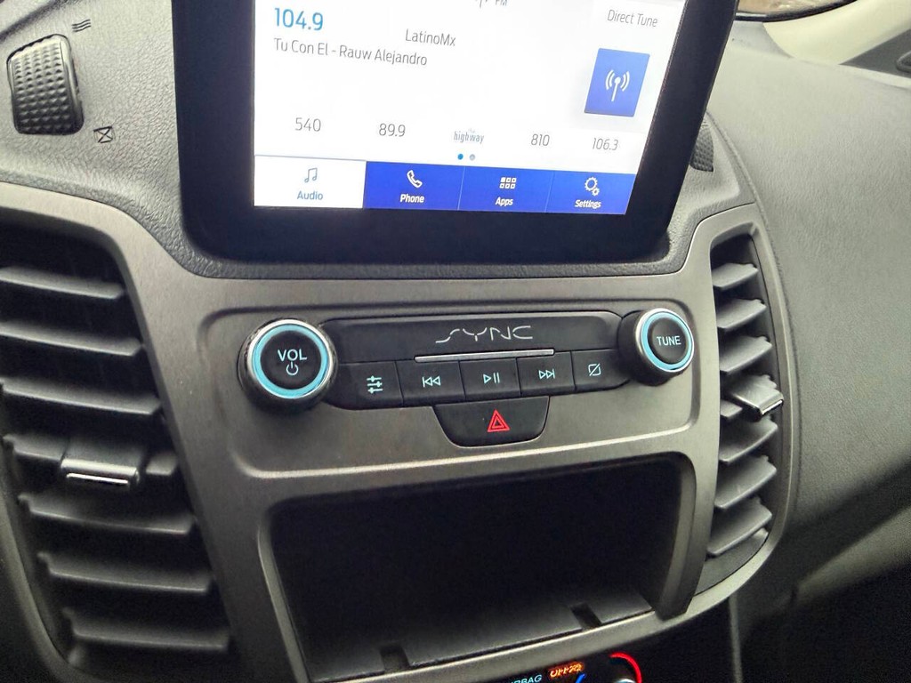 Ford Transit Connect Van Vehicle Full-screen Gallery Image 22