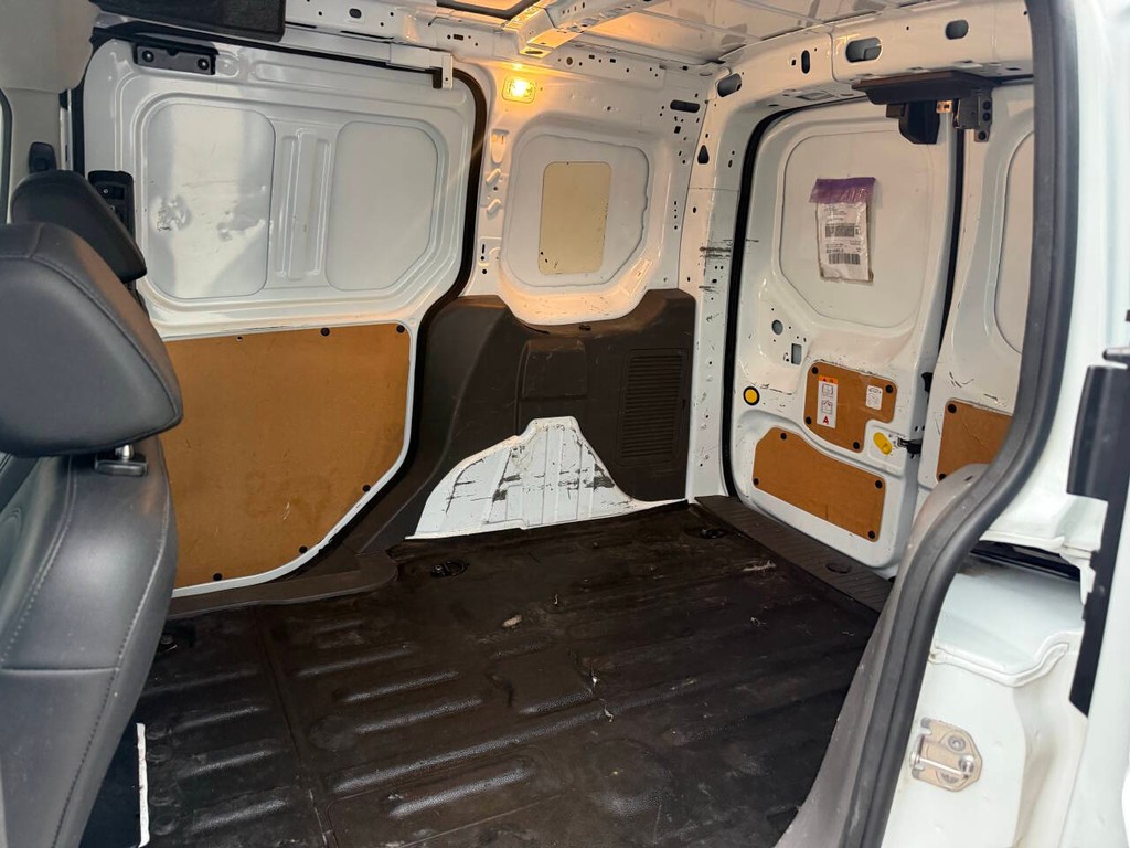 Ford Transit Connect Van Vehicle Full-screen Gallery Image 25